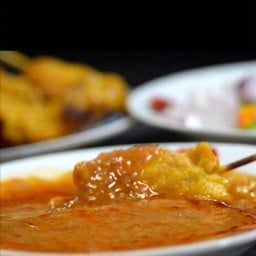 หมูสะเต๊ะนายอ๋า ศรีย่าน