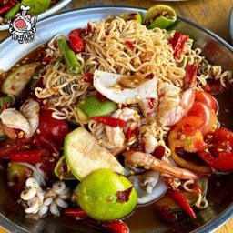 ตำมาม่าทะเล (ปลาร้า)