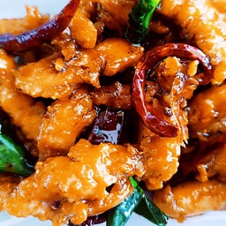 ไก่กรอบพริกแห้ง 3 รส +ไข่ต้ม