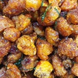 กากหมูผัดพริกขิง