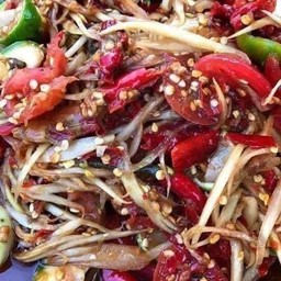 ส้มตำปูปลาร้าพริกแห้งเผ็ดๆ