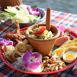 ร้านอาหารบ้านสุดซอย BAANSOODSOI RESTAURANT