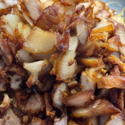 หมูกรอบ
