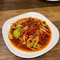 ตำหอยดอง