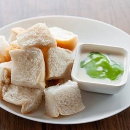 ขนมปังสังขยา(ใบเตย)