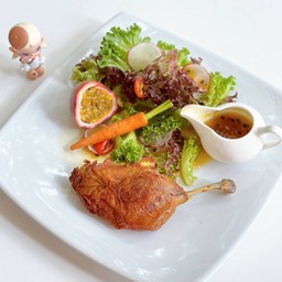 Crispy Duck Thigh Salad With Passion Fruit Sauce