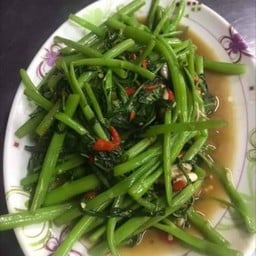 ผัดผักบุ้ง