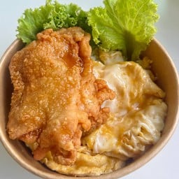 ข้าวไก่กรอบไข่ข้น