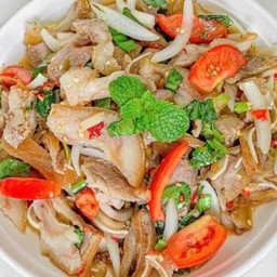 ยำหน้ากากหมู