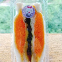 ยำมั้ยว๊ะ (ยำเสียบไม้) ตลาดนัดเรือบิน