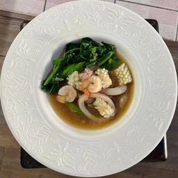 ราดหน้าทะเล