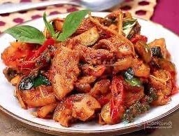 ผัดเผ็ดปากปลิ้นนาหม่อม