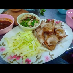 คอหมูย่าง