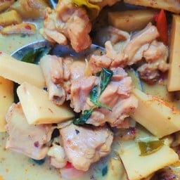 ตาโตข้าวแกง สายกลาง