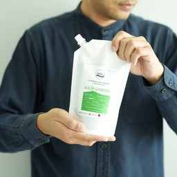 Suthep and son’s cafe