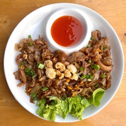 ก๋วยเตี๋ยวคั่วไฟแดง