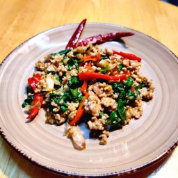 กะเพรา (กับข้าว)