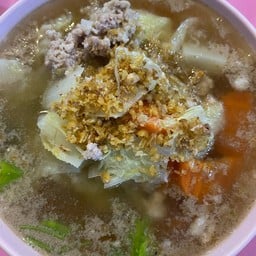 กุ๊กเหลียงอาหารตามสั่ง (อยู่ติดร้านเดือนตะวัน)