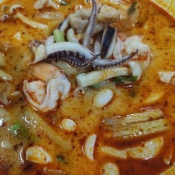 ต้มยำรวมมิตรน้ำข้น