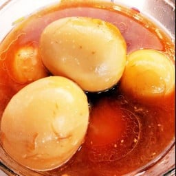 ไข่พะโล้ 2 ฟอง พร้อมน้ำพะโล้