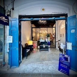 Charoenkrung Cafe เจริญกรุง
