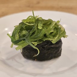 ซูชิยำสาหร่าย