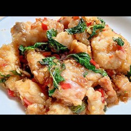 ผัดซอสโหระพาราดข้าว