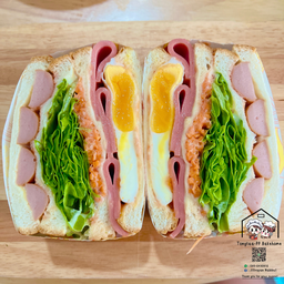 แซนด์วิชไส้กรอก+โบโลน่า+ไข่ดาว