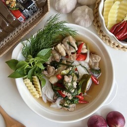 ขนมจีนแกงไก่น้ำปลาร้่า