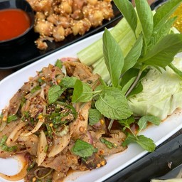 น้ำตกคอหมูย่าง