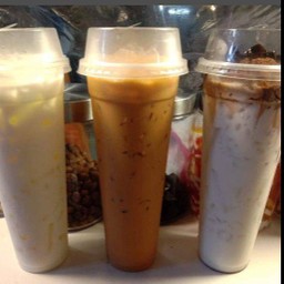 ไวท์มอลล์ ปั่น