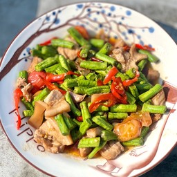 ผัดถั่วใส่หมู