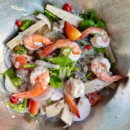 ยำวุ้นเส้น  หมูสับ  หมูยอ กุ้ง