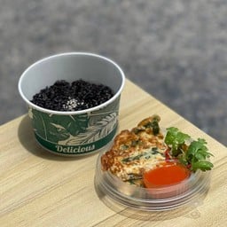 ไข่เจียวผักโขมอกไก่สับ