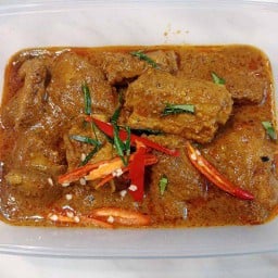 แกงคั่วซี่โครงหมู