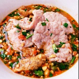 เกาเหลาหมูเด้งบะช่อ พิเศษ