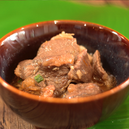เนื้อน่องลายตุ๋น - แม่บัว