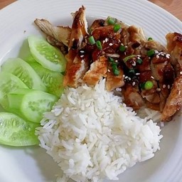 ครัวแม่ฝน อาหารตามสั่ง