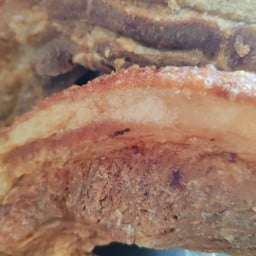 บ้านพังงาราดหน้าหมูหมักผัดซีอิ๊ว สาขาภูเก็ต