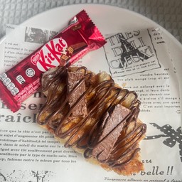 ครอฟเฟิล นุูเทล่าคิทแคท