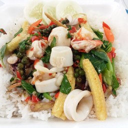 ส้มตำโวยวาย ไทย อิสาน ตามสั่ง