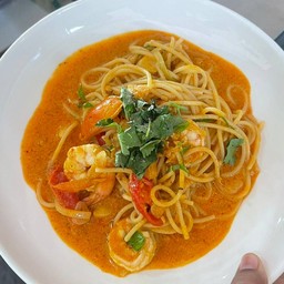 สปาเก็ตตี้ผัดซอสต้มยำกุ้ง