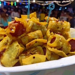 🍡🍡  ลูกชิ้นทอด 🍡🍡 (ร้านเกี๊ยวทอด)