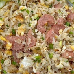 ข้าวผัดแหนม
