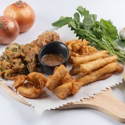 ผลไม้ทอดรวมรัตนปุระ