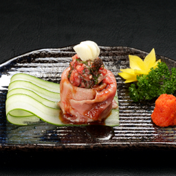 WAGYU BEEF TATAKI GUNKAN
