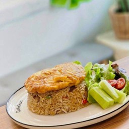 ข้าวผัดหมูเค็ม เผ็ด