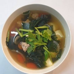 ต้มจืดเต้าหู้-หมูสับ-วากาเมะ