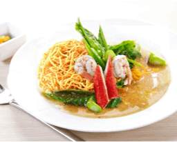 ราดหน้าบะหมี่กรอบ ทะเล