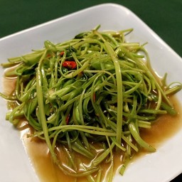 ผักบุ้งไฟแดง